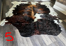Load image into Gallery viewer, COWHIDES