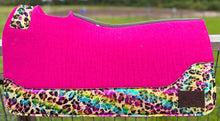 Load image into Gallery viewer, FUSHIA SADDLE PADS