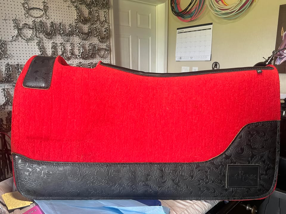 USED SADDLE PADS