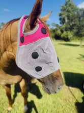 Load image into Gallery viewer, MAGNETIC FLY MASK