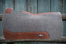 Load image into Gallery viewer, CUSTOM SADDLE PADS / FORM / OPTIONS