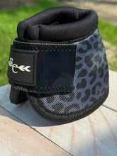 Load image into Gallery viewer, GLITTER BELL BOOTS - PATTERNS