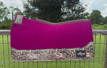 Load image into Gallery viewer, MAGENTA SADDLE PADS