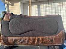 Load image into Gallery viewer, USED SADDLE PADS