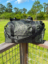Load image into Gallery viewer, DUFFLE BAGS